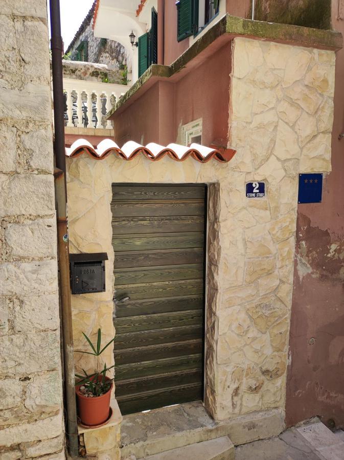 Old Stone House St Lawrence In The Heart Of Sibenik'S Old Townアパートメント エクステリア 写真