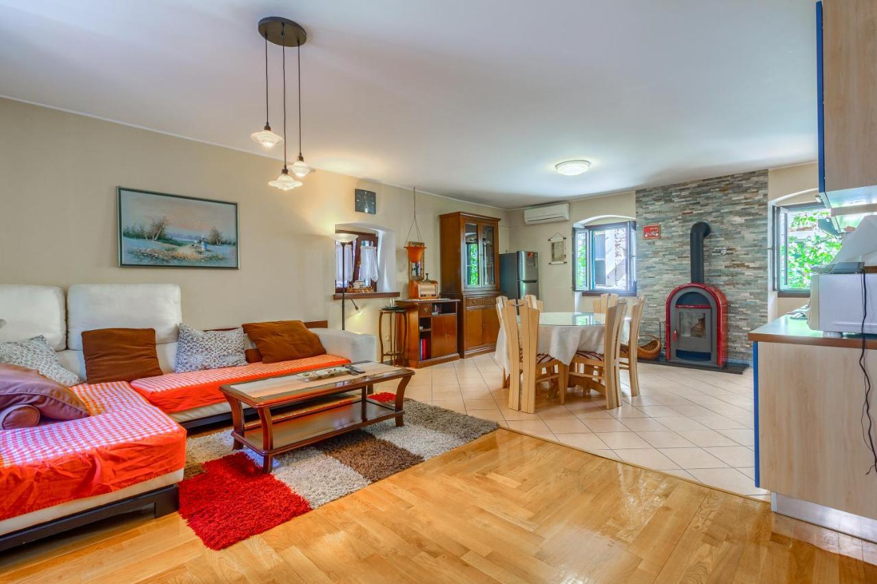 Old Stone House St Lawrence In The Heart Of Sibenik'S Old Townアパートメント エクステリア 写真